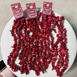 NEW Bead Galley Red Chips Dyed Bamboo Coral 4 Set & Bead Stringing Wire Included